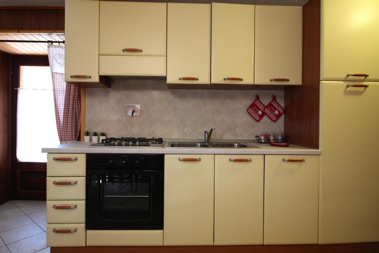 Lo Stambecco Holiday Apartment - Affitti Brevi Italia Brusson Exterior foto